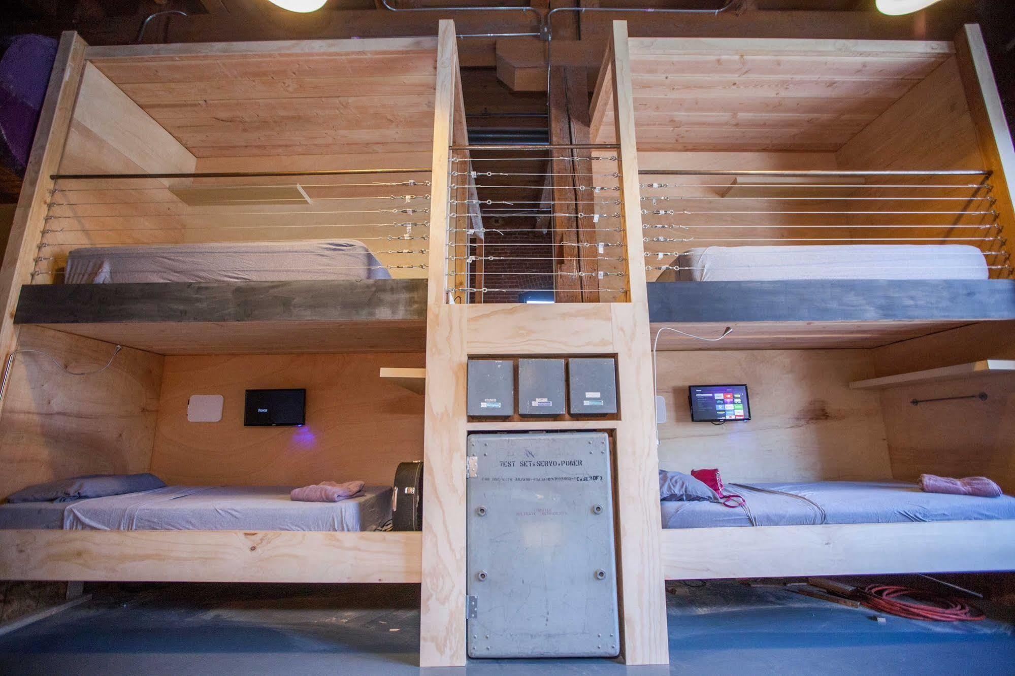 Podshare Dtla Hostel Los Angeles Exterior photo